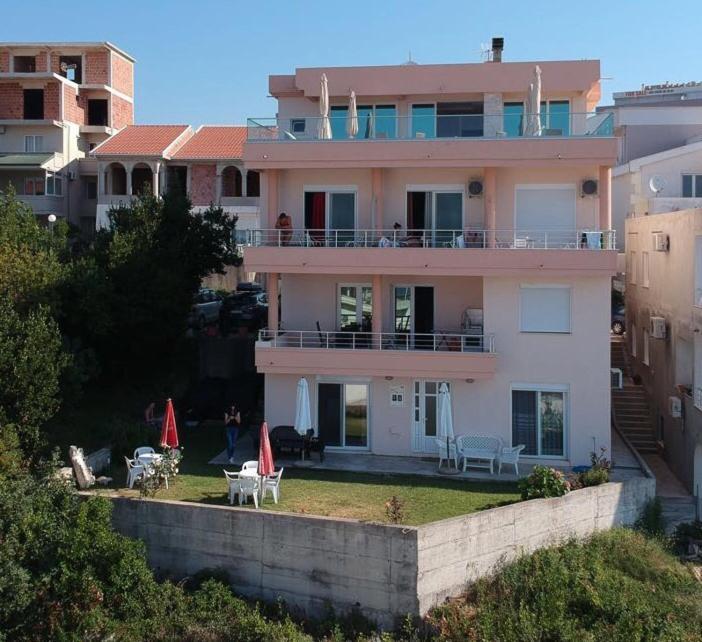 Casa Hena Hotel Ulcinj Eksteriør billede